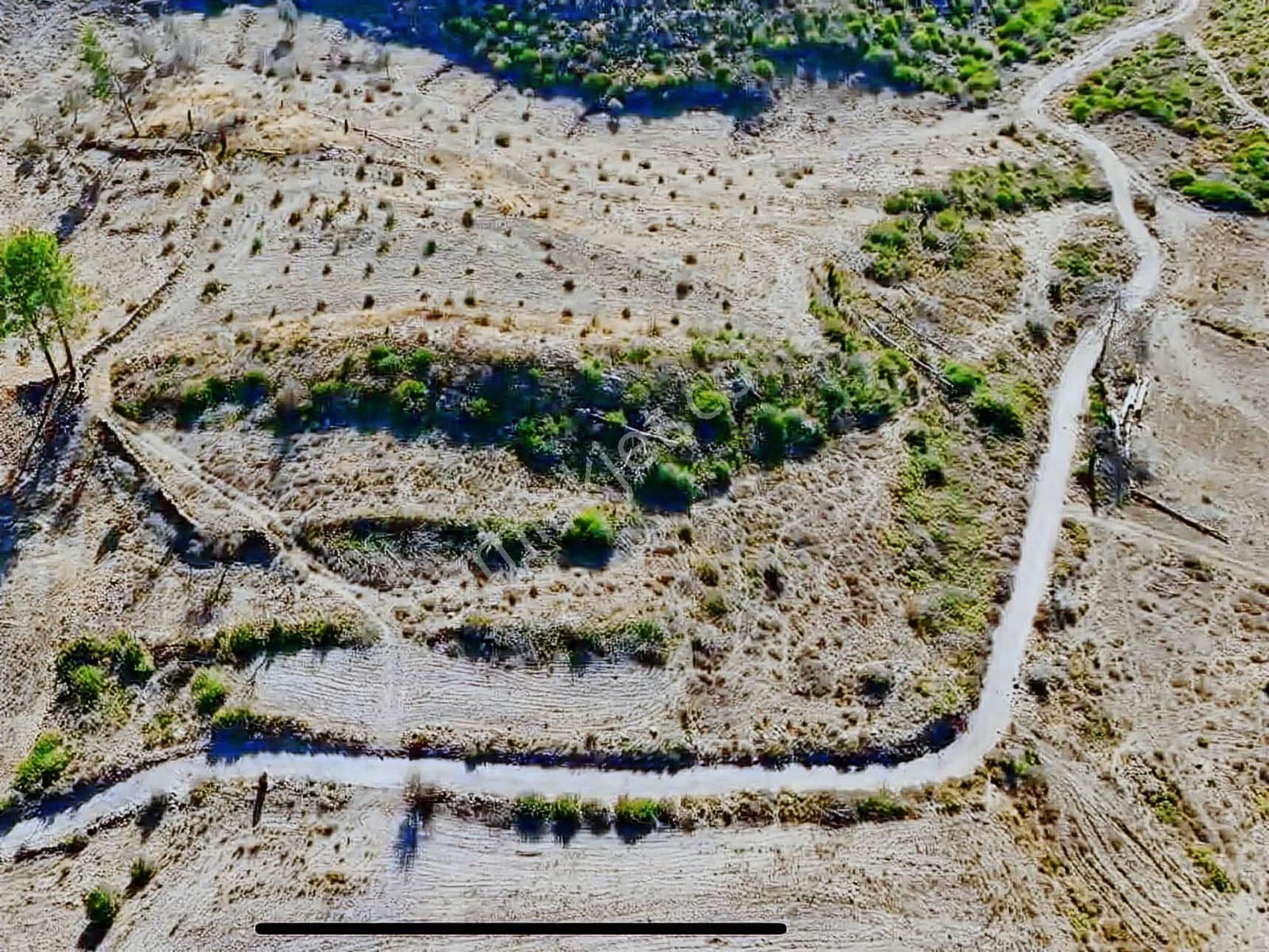 Acil Gökpınar'da 6317 M2 Resmi Ev Yapılabilen Yolu Olan Arazi ilan görseli
