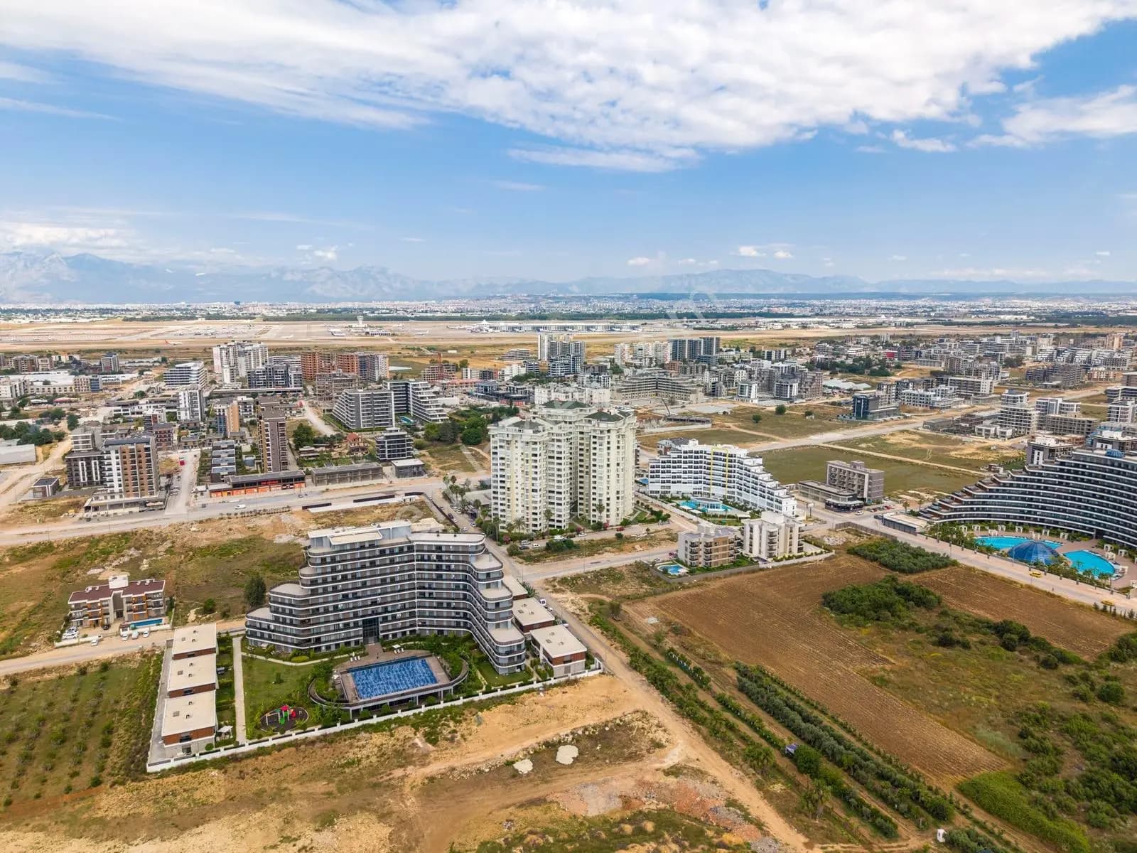 Altıntaş Özellikli Site Falezyum Residence Satılık 2+1 Daire